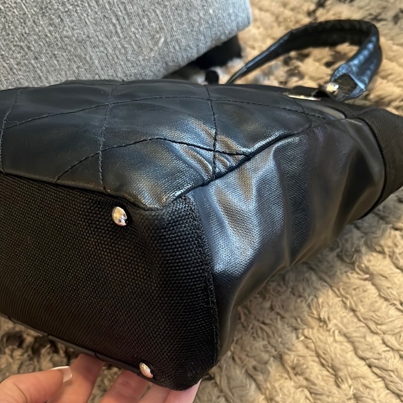 🖤 Chanel Biarritz Quilted Tote Bag - Picture 12 of 16
